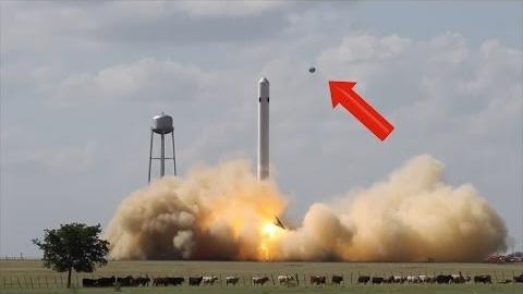 Rocket Launch Mistaken for UFO Delights Stargazers in Quebec